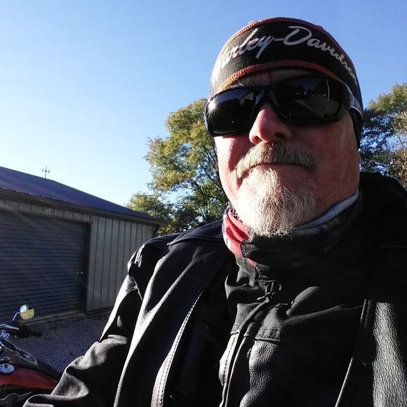 Meet your Posher, Mark - Picture 1 of 1
